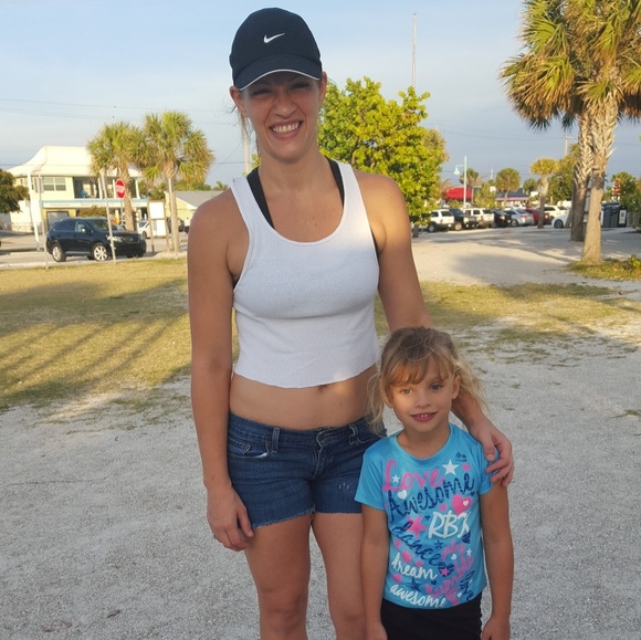 Meet your posher - Picture 5 of 8